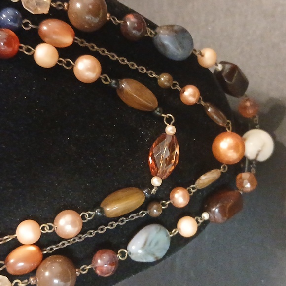 Triple layer boho faux stone necklace - Picture 4 of 8
